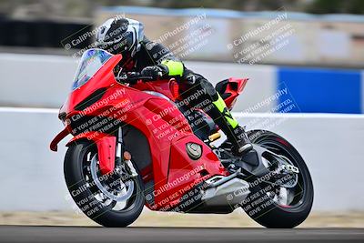 media/Apr-18-2025-TrackDaz (Fri) [[45f5874c44]]/B Group/Session 4 (Turn 6 - Outside)/
